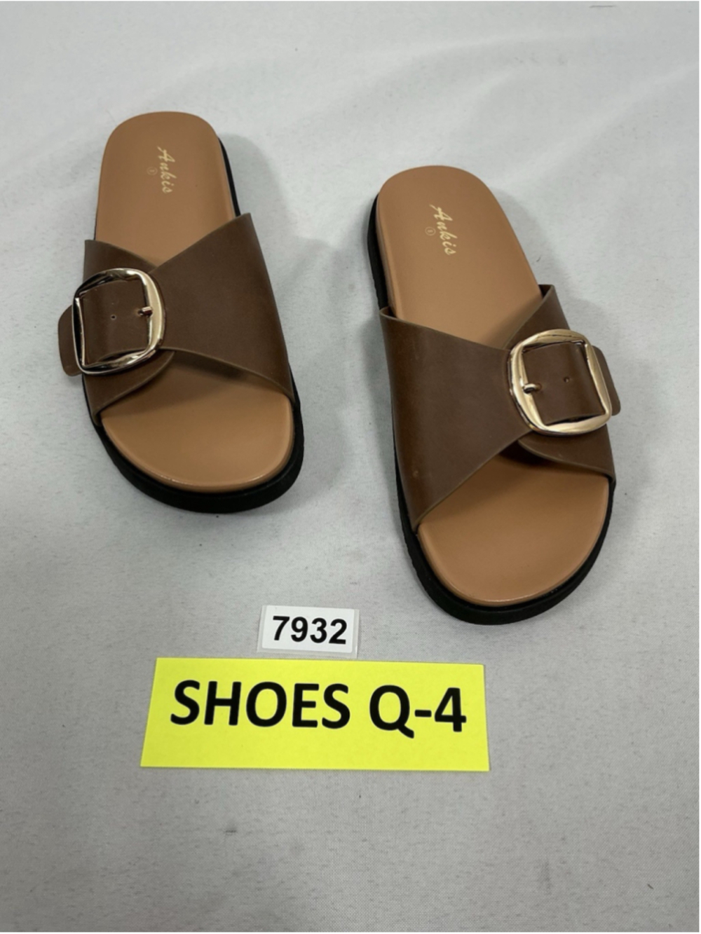 Womans New Ankis Slip On Slides Size 8 Brown Buckle Band Low Heel